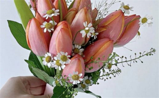 2025年10月18日乔迁好吗 宜入新宅吉日查询